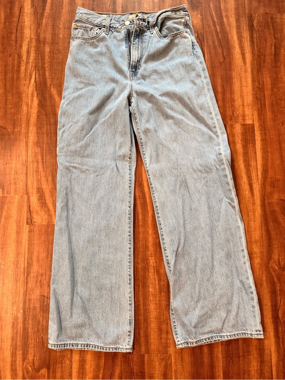 Levi’s Ribcage Wide Leg High Rise Jeans Light Wash Size 28